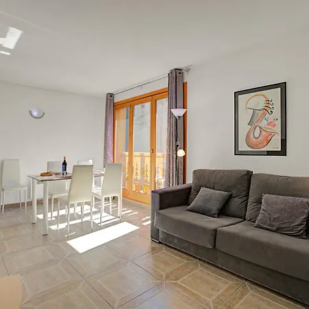 Ski Apartments El Tarter شقة التارتر