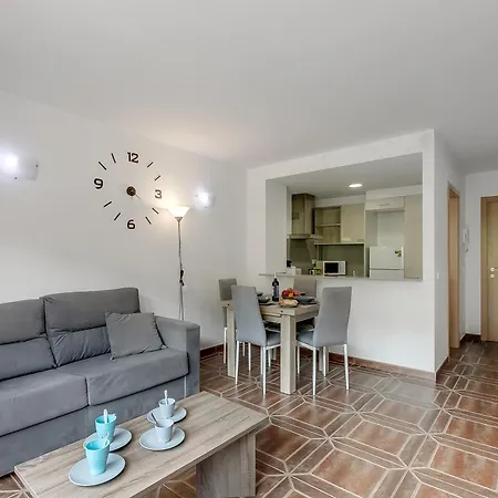 Ski Apartments El Tarter شقة *